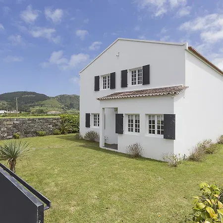 Holiday home Casa Das Camelias *