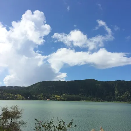 Casa Das Camelias * Sete Cidades