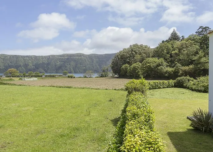 Casa Camelias - Family By The Lagoon